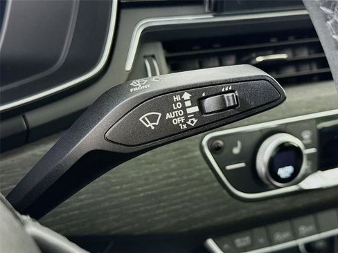 Used 2022 Audi A4 2.0T Premium Plus image 6