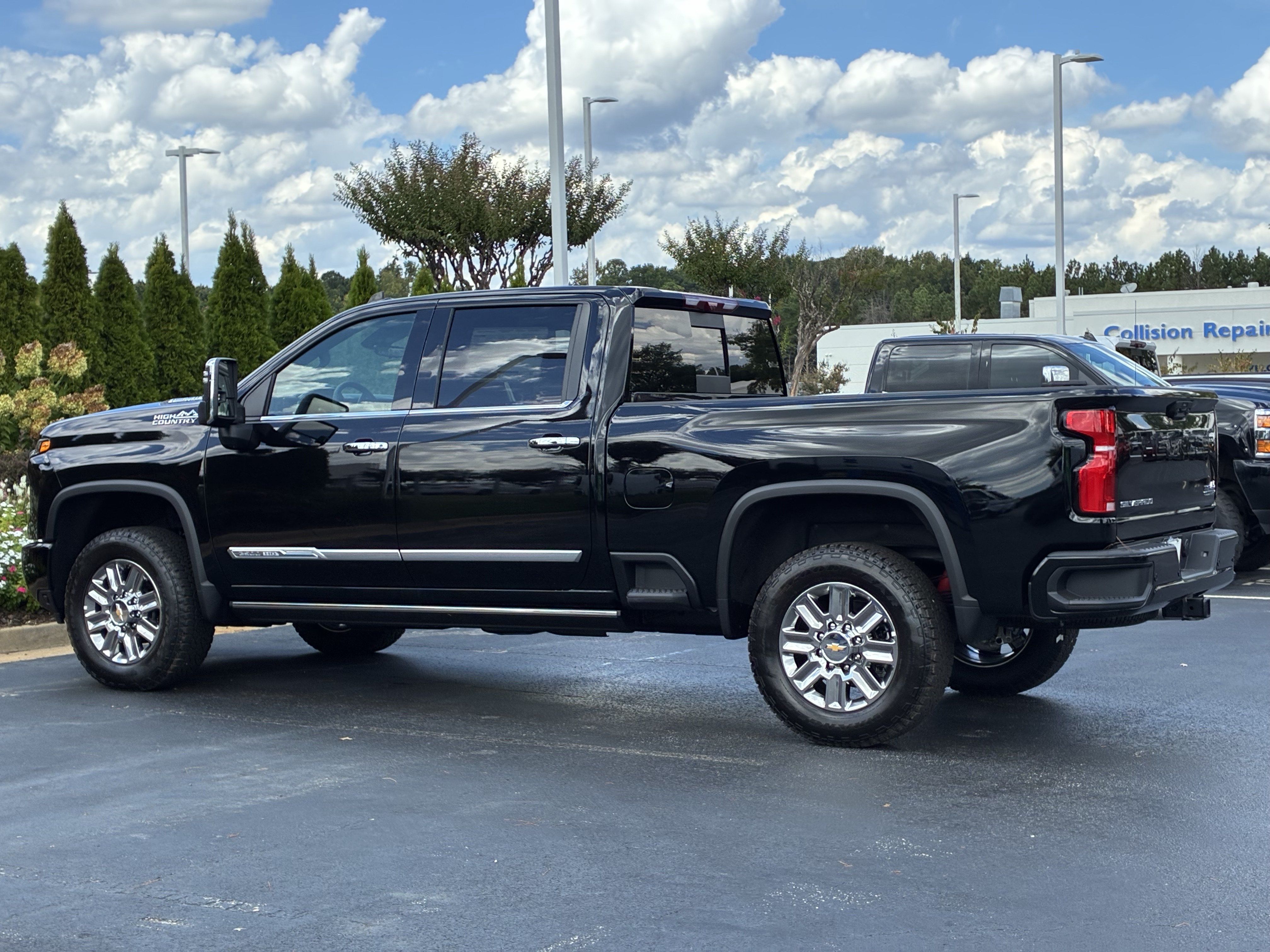 New 2026 Chevrolet Silverado 2500 High Country w/ Technology Package AWD/4WD image 10