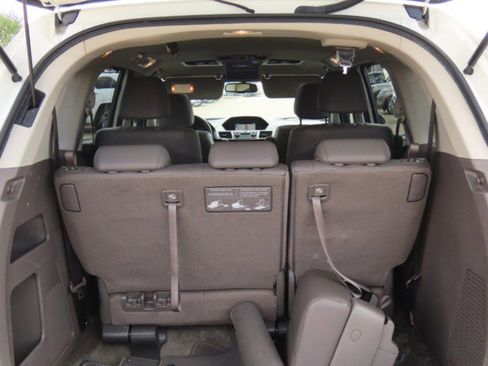 Used 2016 Honda Odyssey Touring image 12