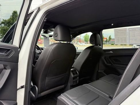 Used 2021 Volkswagen Tiguan SEL Premium R-Line AWD/4WD image 15