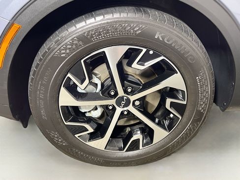 Used 2023 Kia Sportage EX image 14