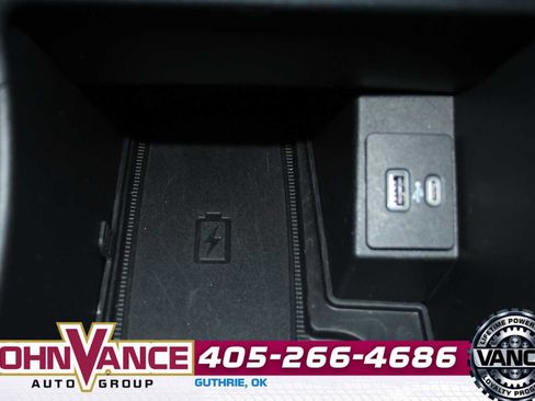 Used 2022 Ford Edge Titanium image 39