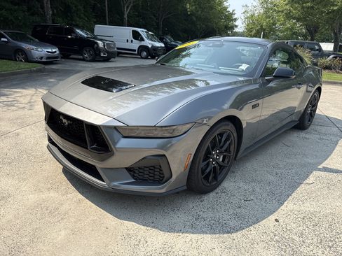 Used 2025 Ford Mustang GT w/ Mustang Nite Pony Package RWD image 3