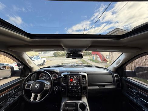 Used 2018 RAM 2500 Laramie w/ Sport Appearance Group image 33