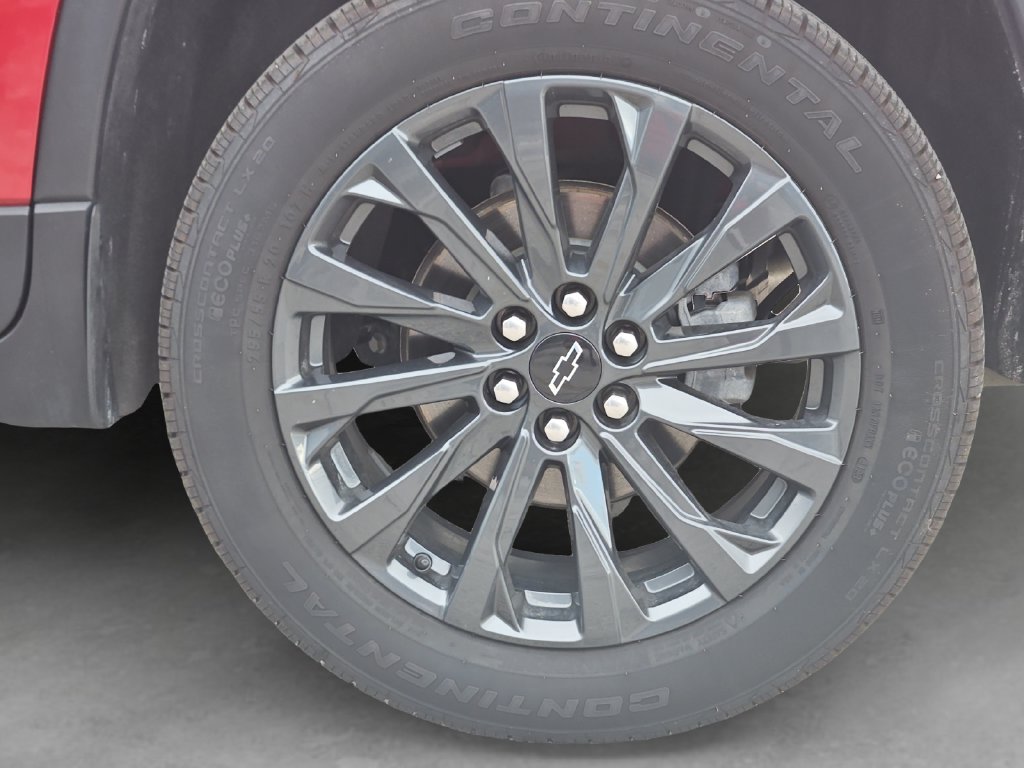 Used 2023 Chevrolet Traverse RS AWD/4WD image 9