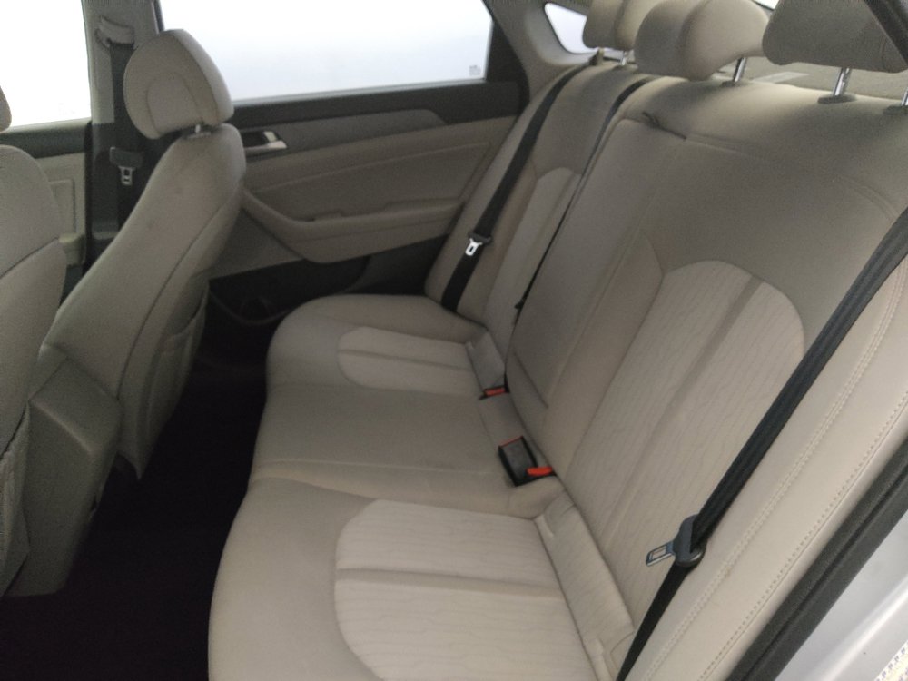 Used 2017 Hyundai Sonata SE FWD image 18