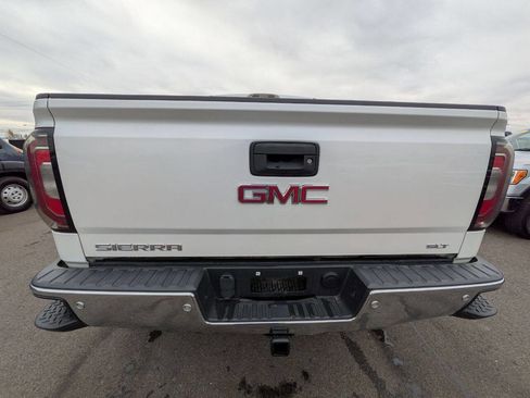 Used 2018 GMC Sierra 1500 SLT w/ SLT Premium Package image 9