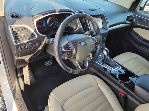 Used 2018 Ford Edge SEL w/ Equipment Group 201A image 18
