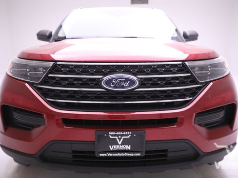 Used 2021 Ford Explorer XLT image 7