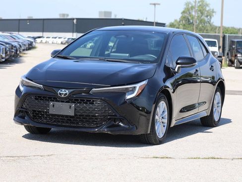 Used 2023 Toyota Corolla SE FWD image 6