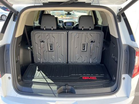Used 2023 GMC Acadia Denali w/ Denali Ultimate Package image 29