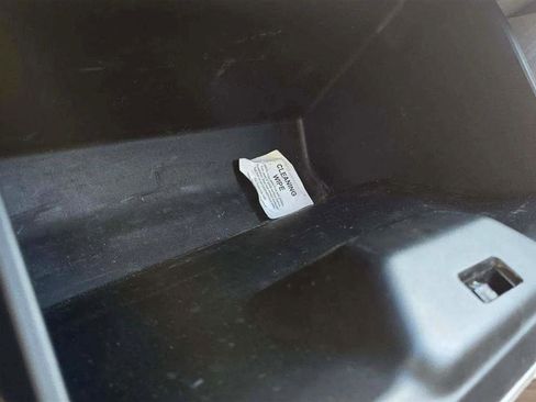 Used 2010 Honda Insight EX image 32