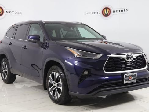 Used 2021 Toyota Highlander XLE image 21