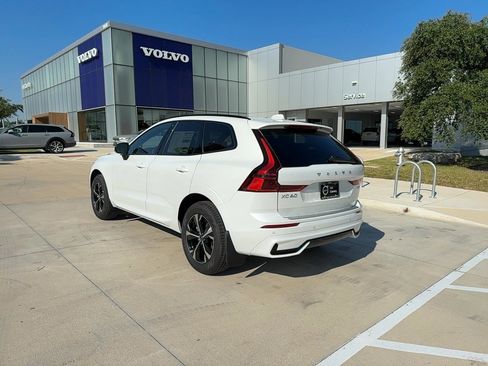 Used 2026 Volvo XC60 B5 Core w/ Protection Package Premier image 4