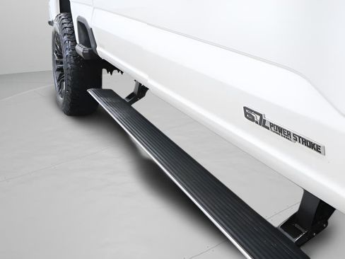 Used 2025 Ford F250 Platinum image 34