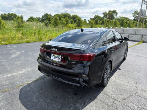 Used 2023 Kia Forte GT-Line w/ GT-Line Technology Package FWD image 7