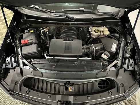 Used 2021 Cadillac Escalade ESV Premium Luxury w/ Driver Assist Tech Package image 29