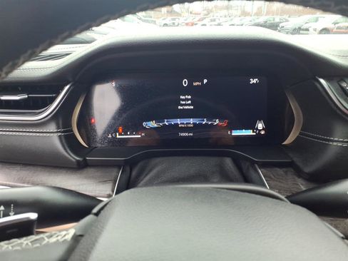 Used 2023 Jeep Grand Cherokee Limited w/ Luxury Tech Group II image 12