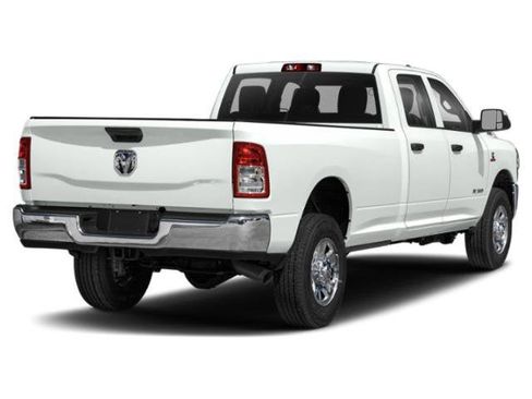 Used 2022 RAM 2500 Laramie AWD/4WD image 2