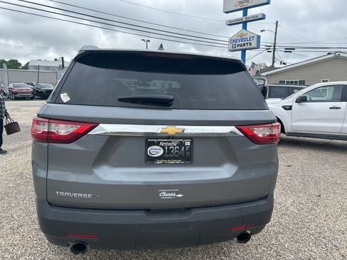 Used 2020 Chevrolet Traverse LS FWD image 15