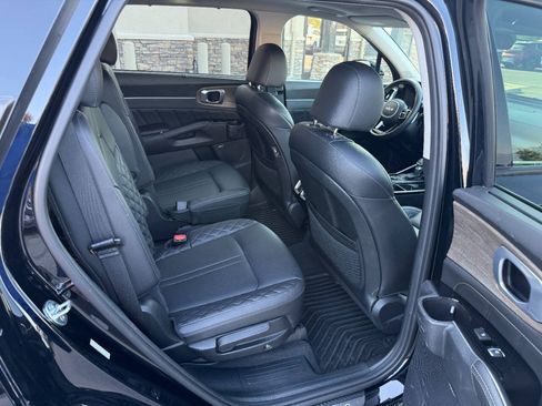 Used 2023 Kia Sorento SX Prestige AWD/4WD image 18