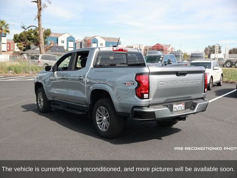 Used 2023 Chevrolet Colorado LT w/ LT Convenience Package II image 3
