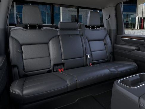 New 2025 GMC Sierra 2500 Denali w/ Denali Reserve Package image 17