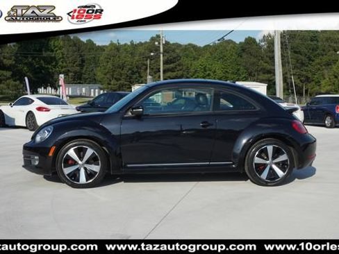 Used 2012 Volkswagen Beetle 2.0T FWD image 4