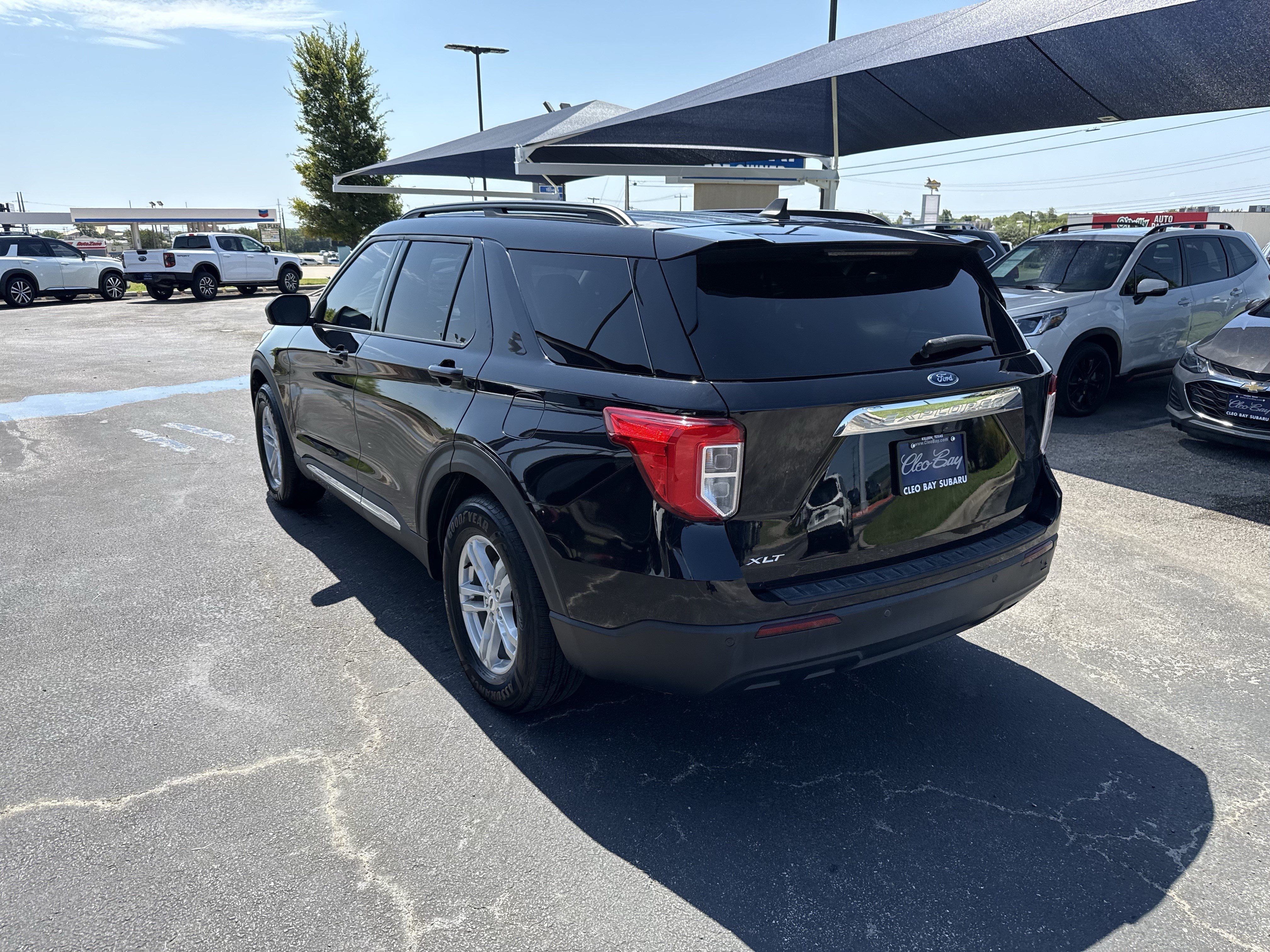 Used 2021 Ford Explorer XLT RWD image 5