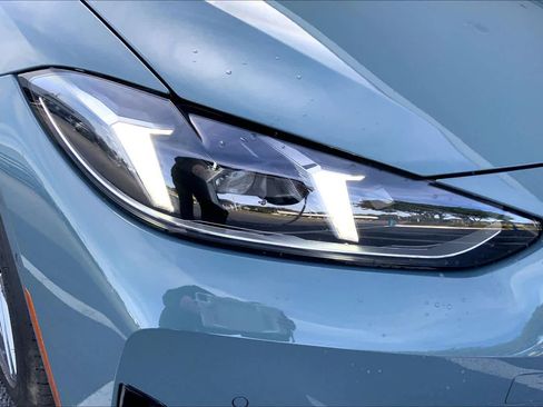 Certified 2025 BMW 430i w/ Premium Package image 26