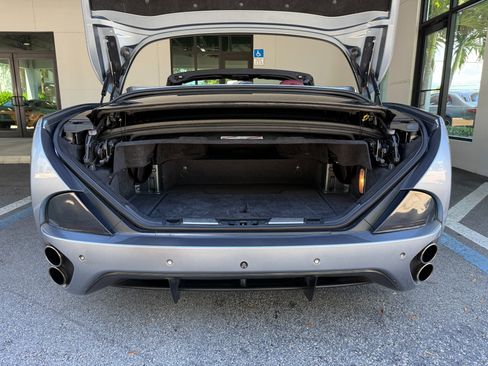 Used 2010 Ferrari California RWD image 50