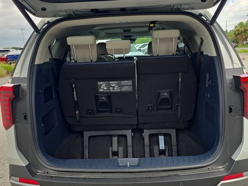 New 2026 Kia Carnival SX Prestige FWD image 10