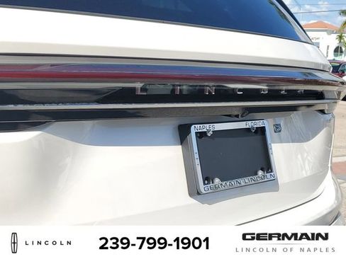 New 2026 Lincoln Nautilus Premier w/ Jet Appearance Package AWD/4WD image 16