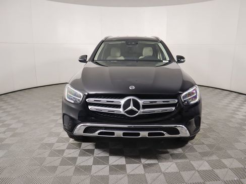 Used 2022 Mercedes-Benz GLC 300 image 2