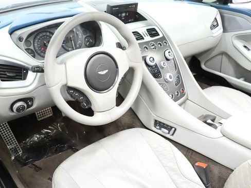 Used 2014 Aston Martin Vanquish Volante RWD image 1