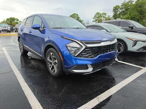 Certified 2023 Kia Sportage EX FWD image 2