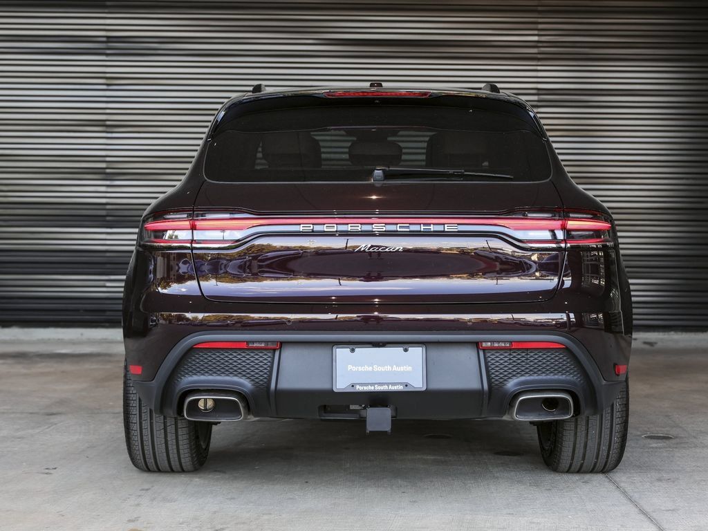 Certified 2026 Porsche Macan AWD/4WD image 6