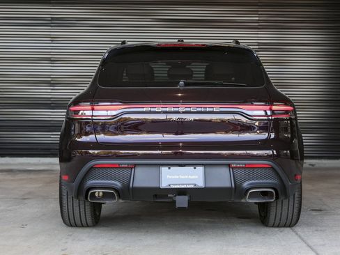 New 2026 Porsche Macan AWD/4WD image 6