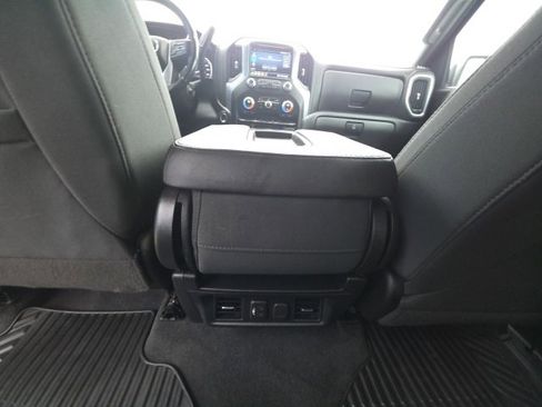 Used 2020 GMC Sierra 1500 SLE w/ SLE Value Package image 26