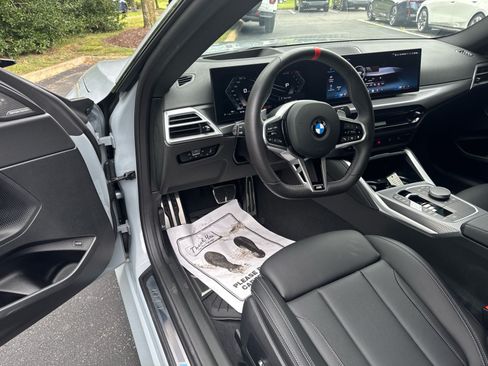 Used 2025 BMW M240i Coupe RWD image 17
