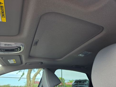 New 2025 Hyundai Elantra SEL image 14