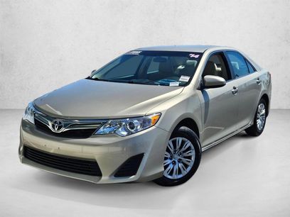 Used 2014 Toyota Camry LE