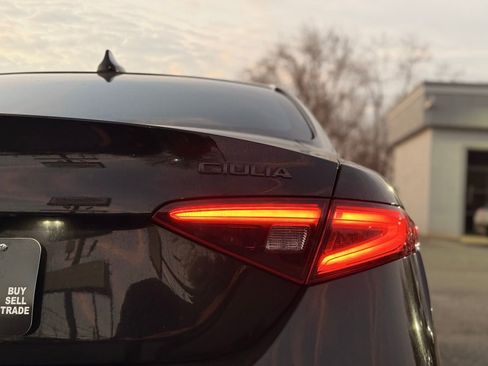 Used 2020 Alfa Romeo Giulia w/ Nero Edizione image 10