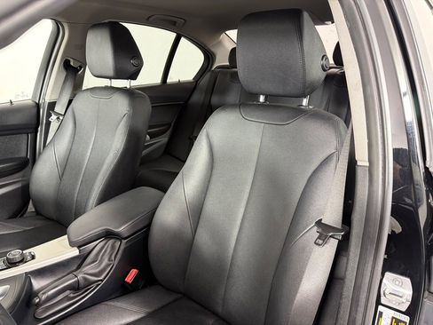 Used 2018 BMW 320i Sedan image 14