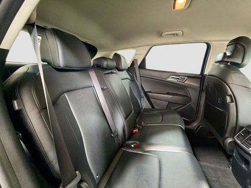 Used 2025 Kia Sportage EX AWD/4WD image 28