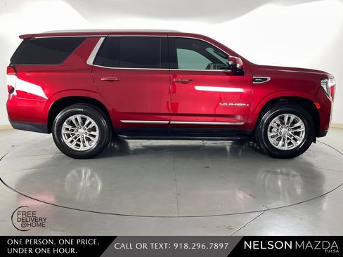 Used 2021 GMC Yukon SLT w/ SLT Premium Package image 5