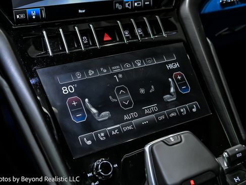 Used 2023 Lamborghini Urus S image 36