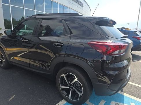 Used 2023 Chevrolet TrailBlazer RS w/ Sun and Liftgate Package AWD/4WD image 10