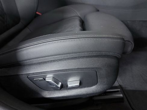 Used 2023 BMW 540i xDrive w/ M Sport Package image 30