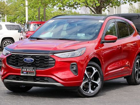 Certified 2025 Ford Escape ST-Line Elite w/ Premium Technology Package AWD/4WD image 18